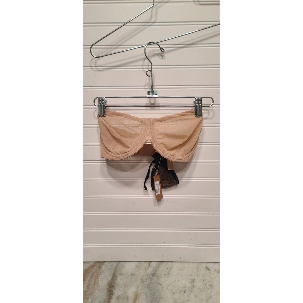 Skims Clay Convertible Strapless Bra Size 32DD NWT BR-STP-0229